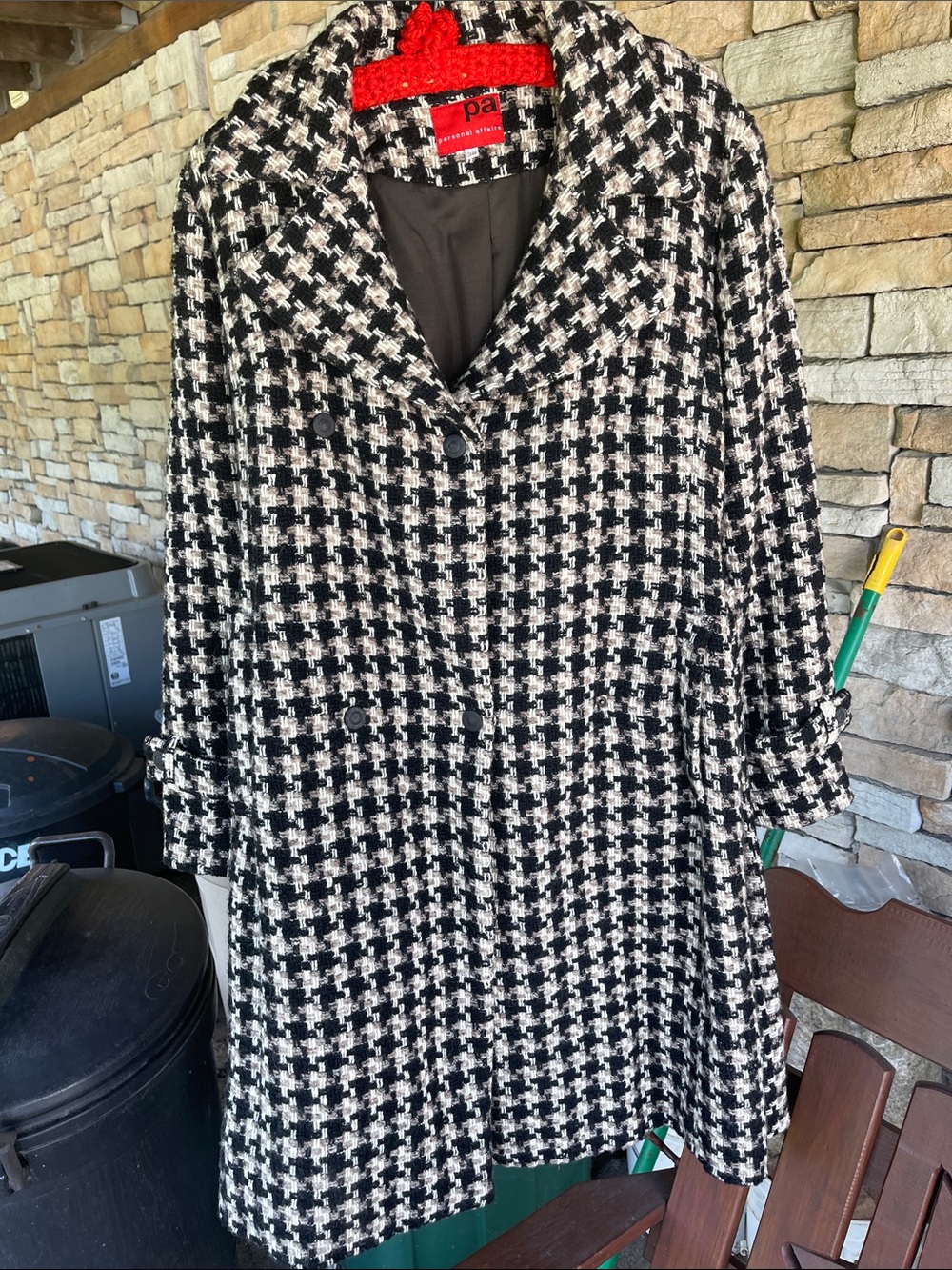 Black & White Houndstooth European made Coat, size 6-8
